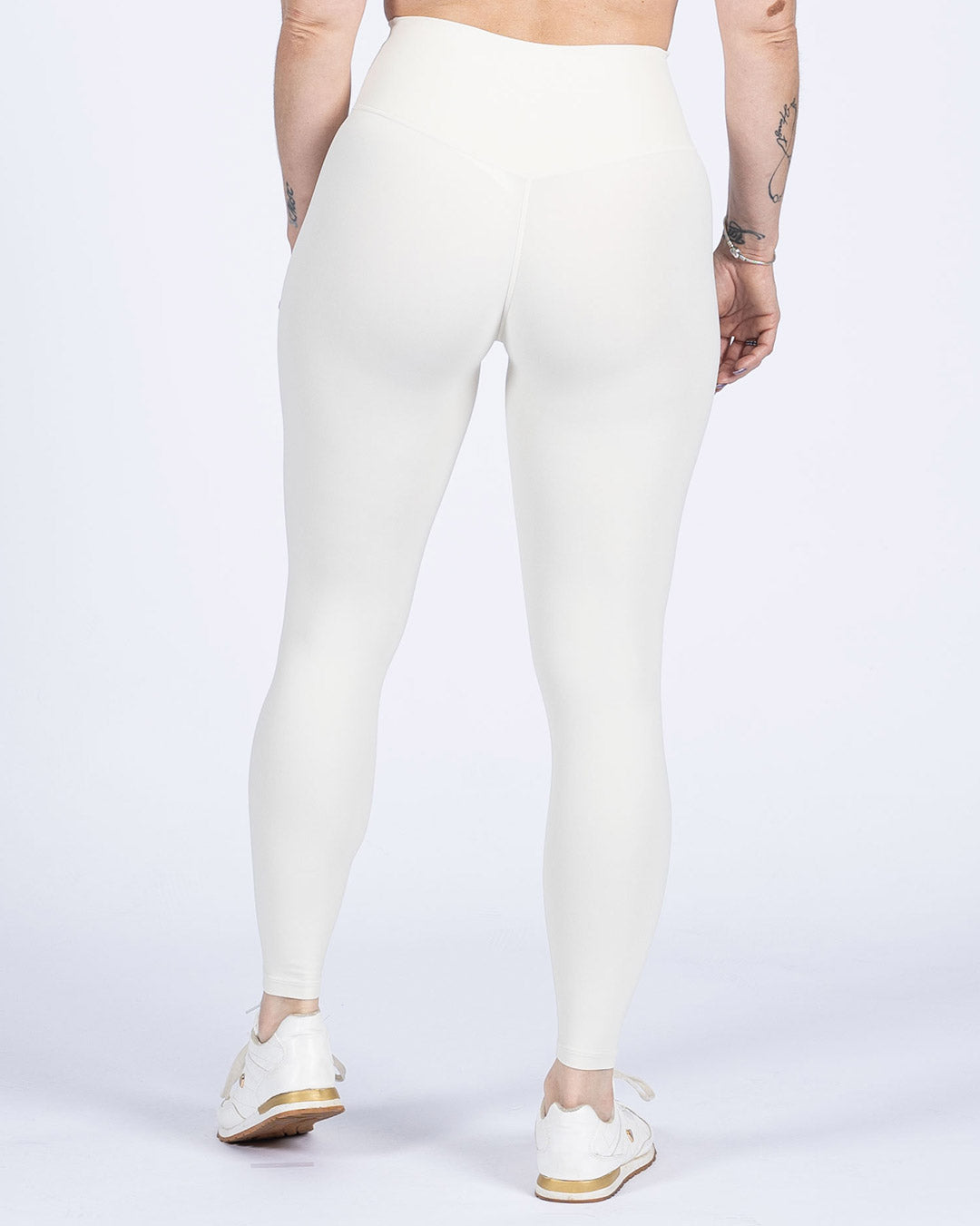 VEVAwear Feather Leggings Pearl White – side view