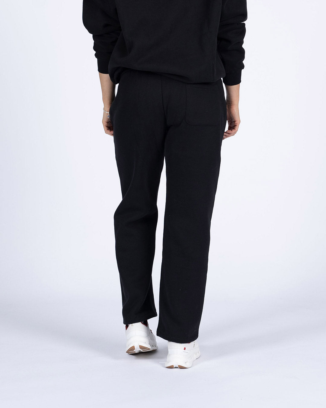 VEVAwear Soft Wide Pants Mighty Black – close-up detail