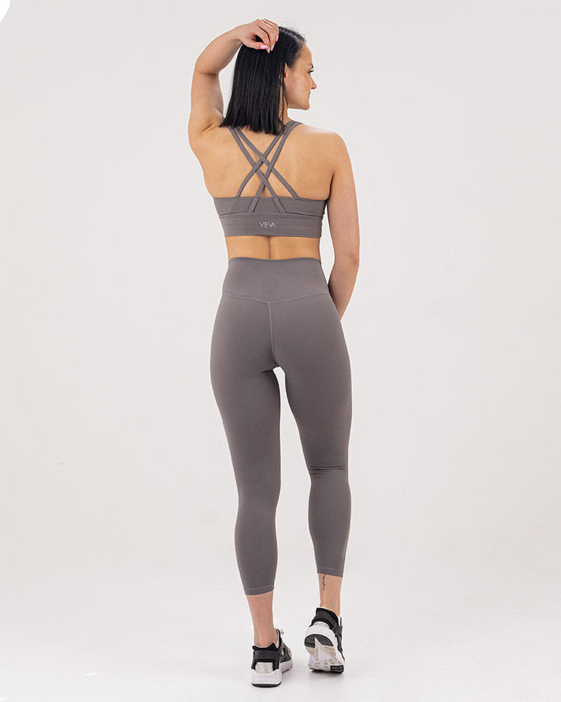 Feather matching set in grey, crop top and leggings in the same lightweight seamless fabric
