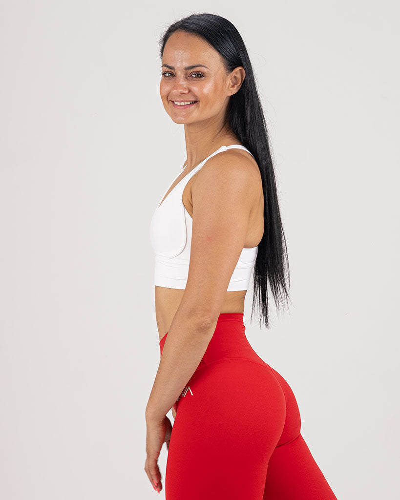 VEVAwear Feather Short Sports Bra White – product detail