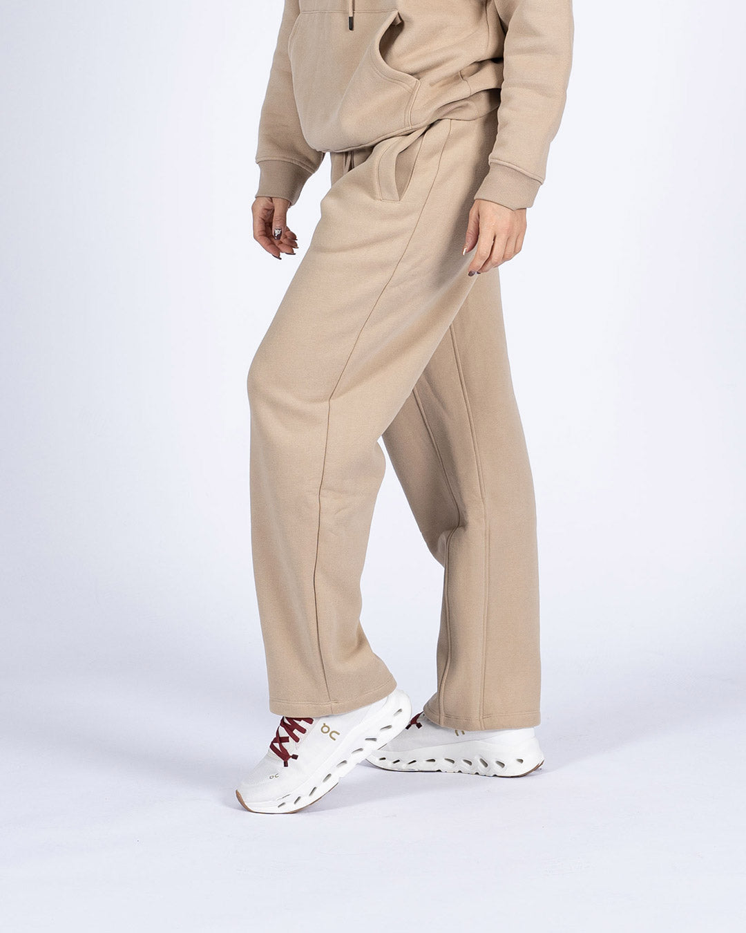 VEVAwear Soft Wide Pants Sand Beige – side view