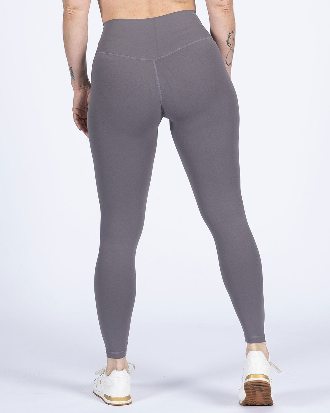 VEVAwear Feather Light Leggings Stone Gray – worn by model, back view